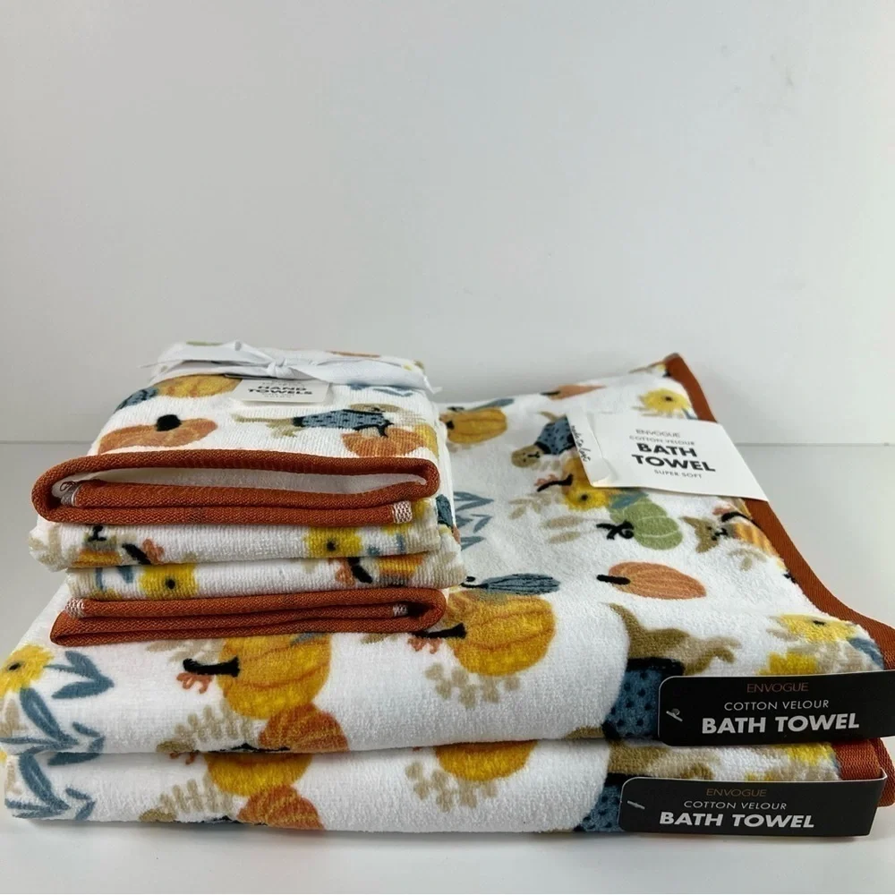 Envogue Bath Towel Set Pumpkins Puppies Dogs Cotton Velour - 4 Piece Set - NEW